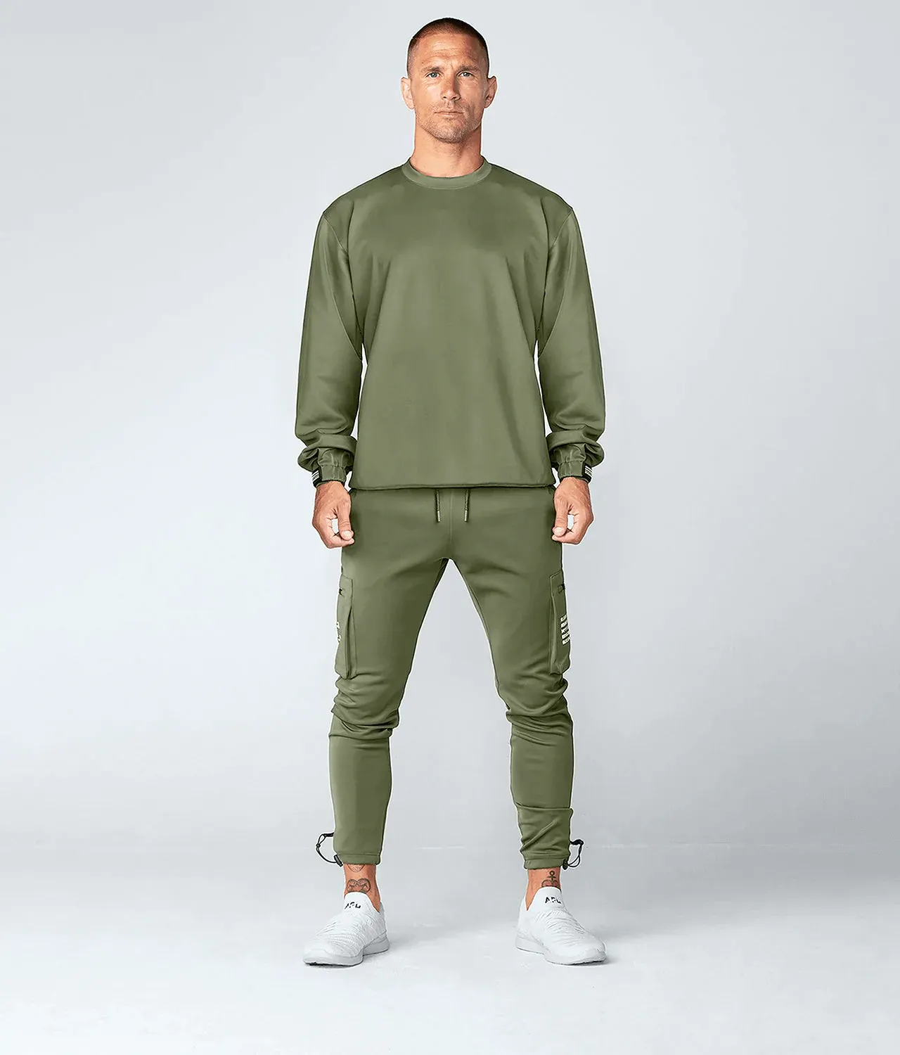 8700 . Momentum Regular-Fit Jogger - Military Green